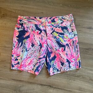 Lilly Pulitzer shorts size 10.